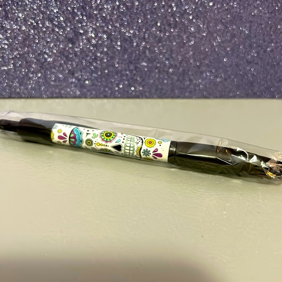 Sugar Skull Scented Gel Pen - Picture 1 of 3